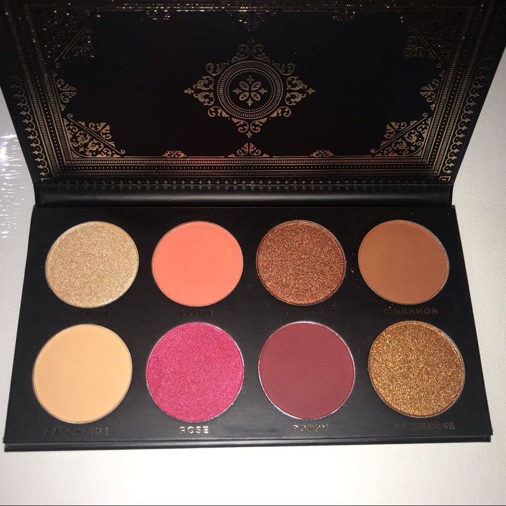 Eyeshadow Palette- Ace Beaute Grandiose Palette